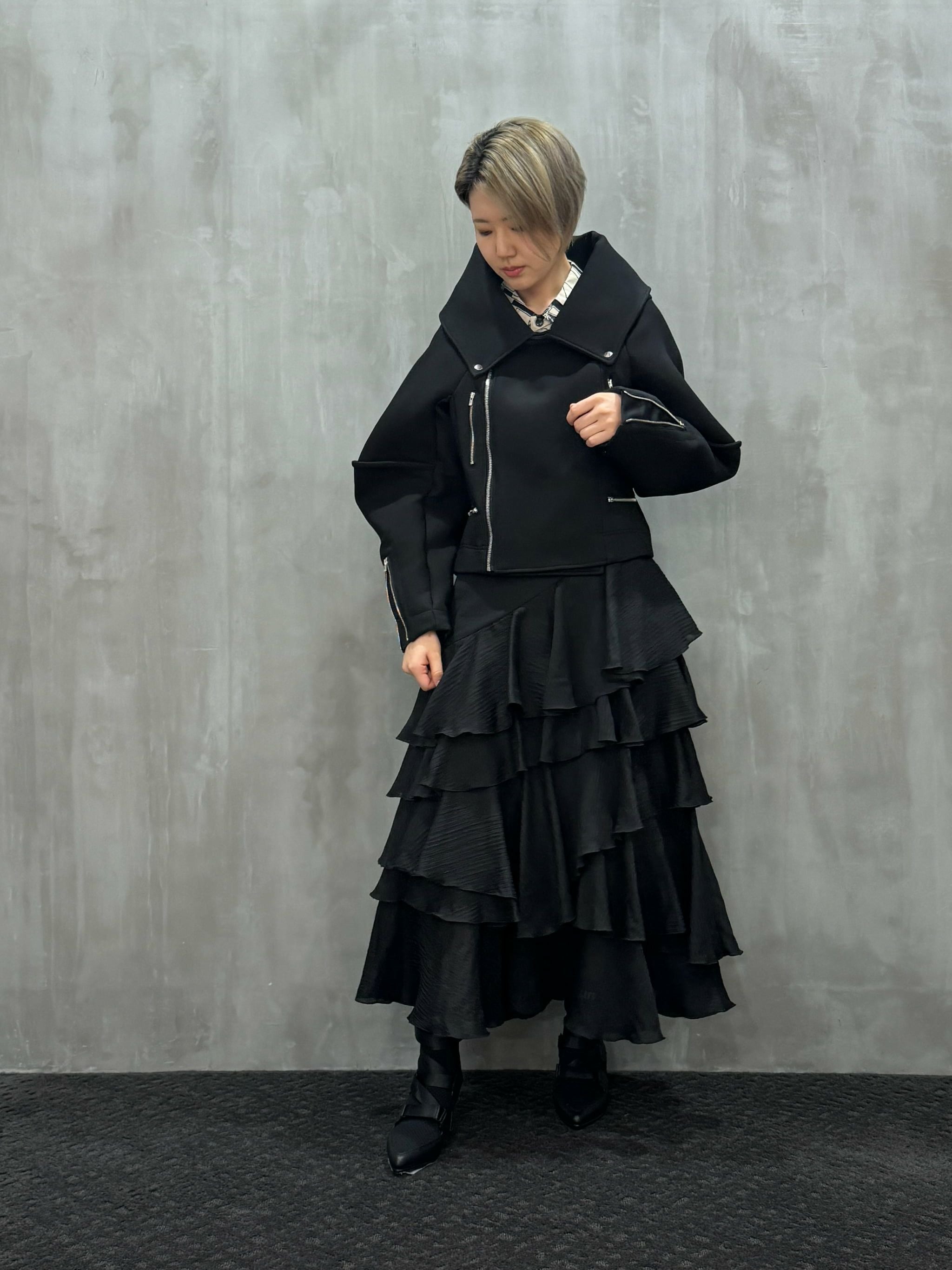 divka(ディウカ) 長袖カットソー サイズ1 S レディース - 黒 変形デザイン divkaの魅力に迫る | MFG WEBSTORE