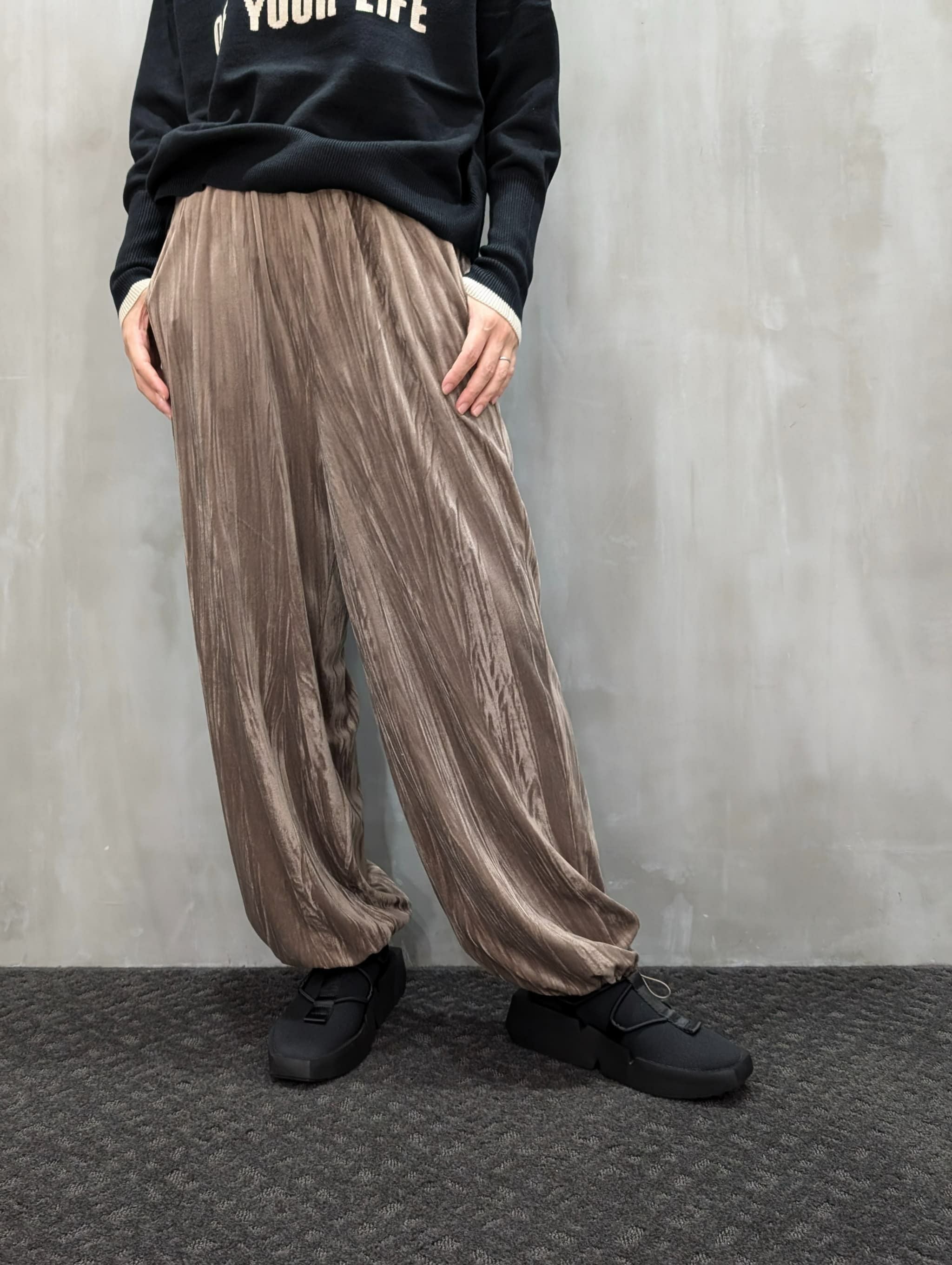 ヨンページ 20%OFFセール】CHIGNON（シニヨン）｜ワッシャーベロア2wayパンツ