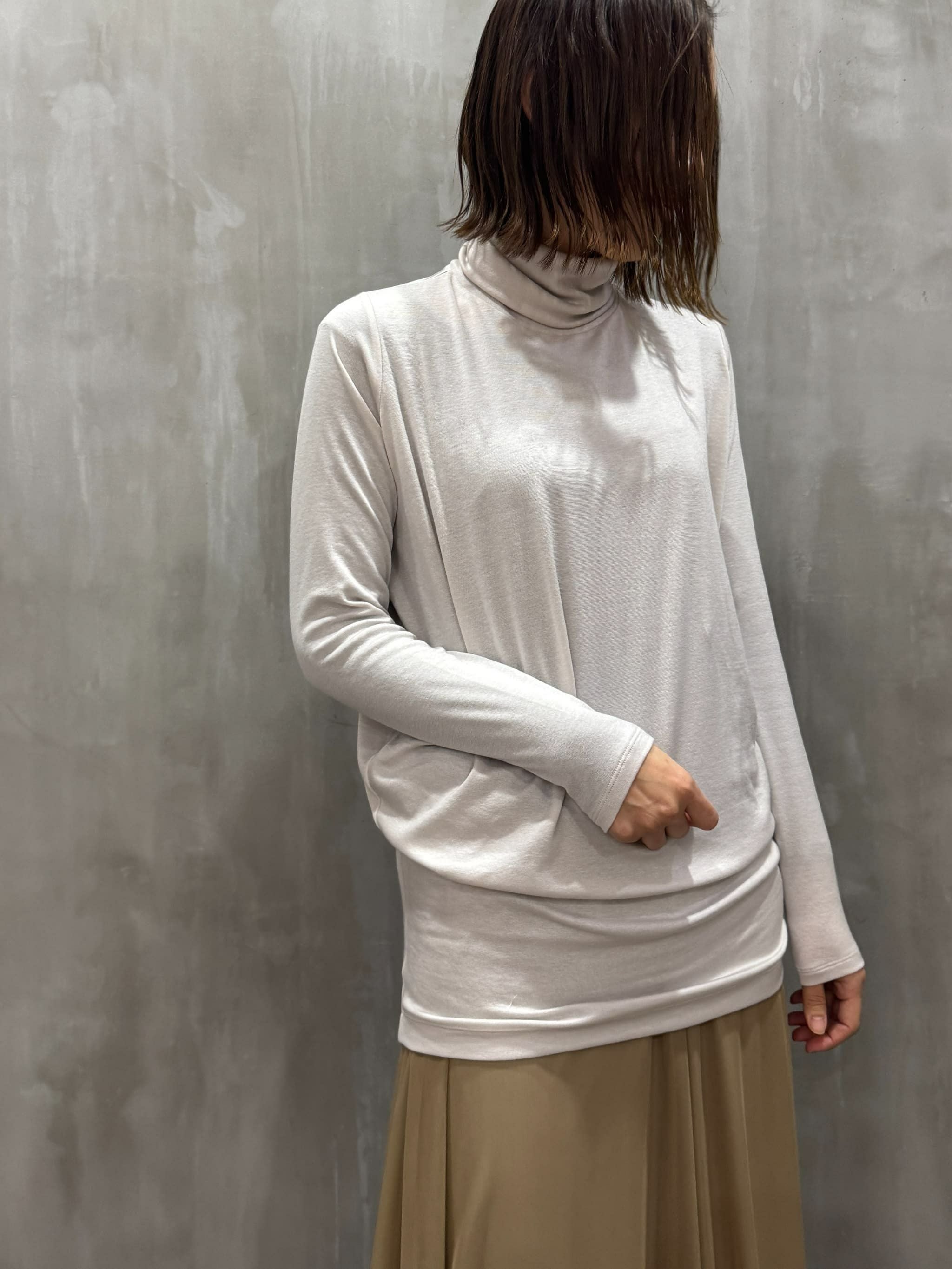De bon coer（ドゥボンクール）｜切替ハイネックトップス｜21875 | MFG
