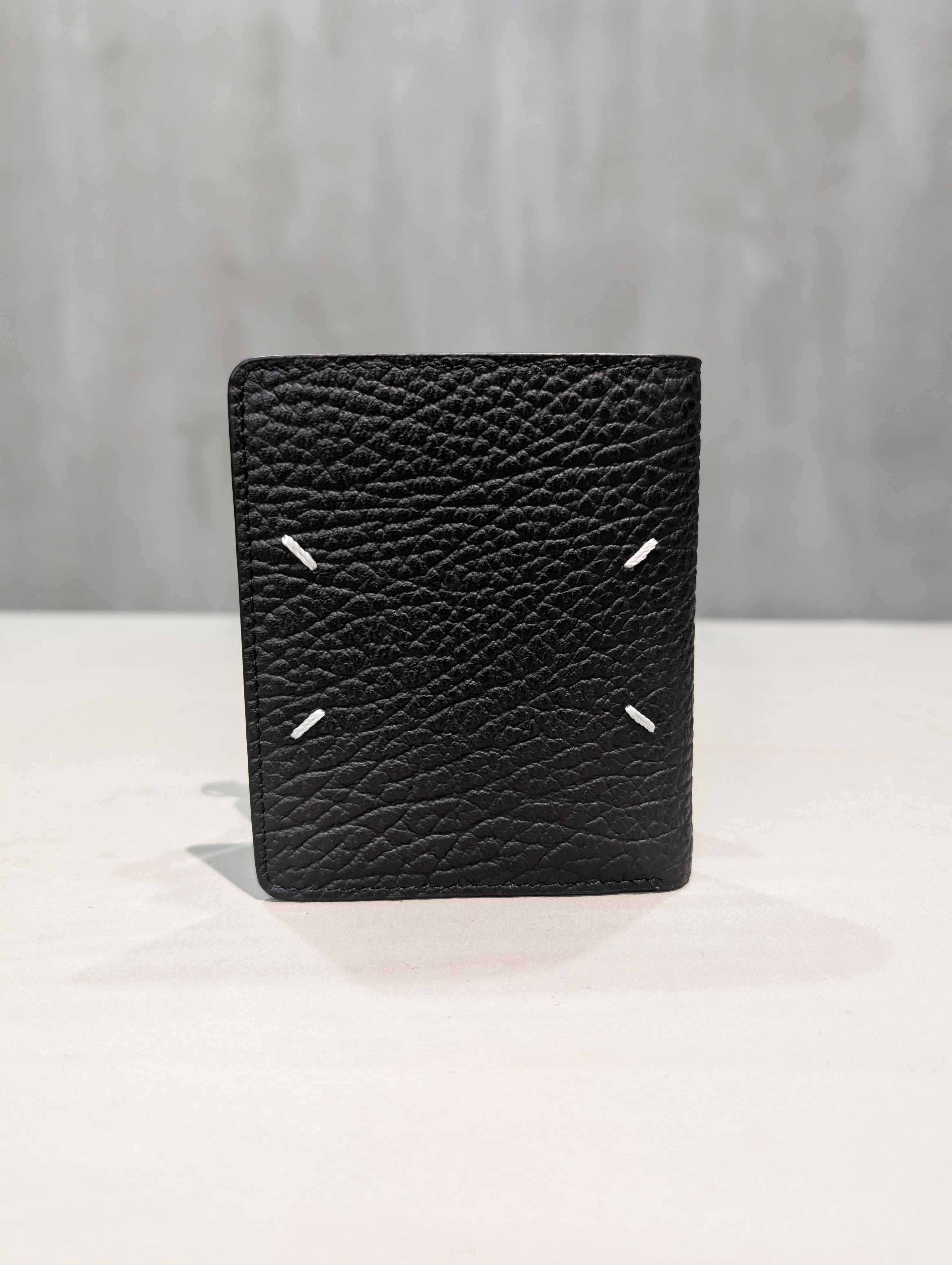 Maison Margiela（メゾンマルジェラ）｜flip flap wallet