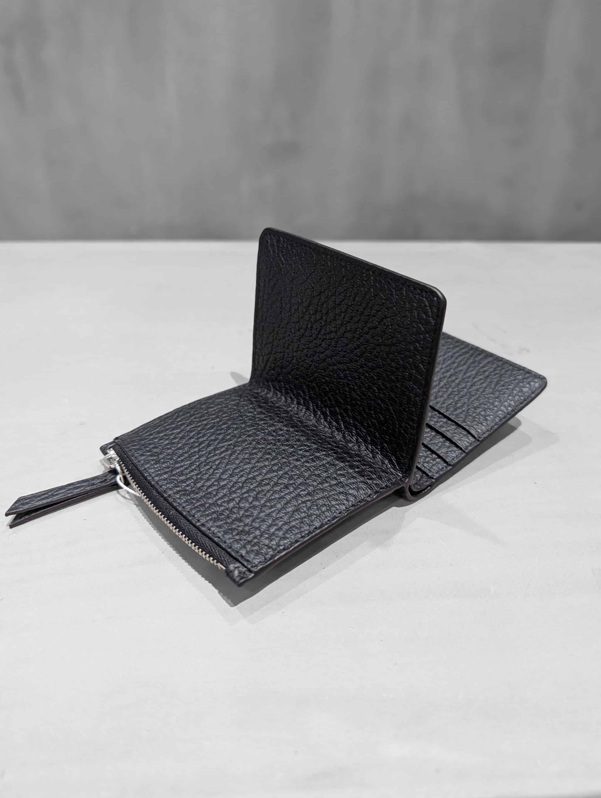 Maison Margiela（メゾンマルジェラ）｜flip flap wallet