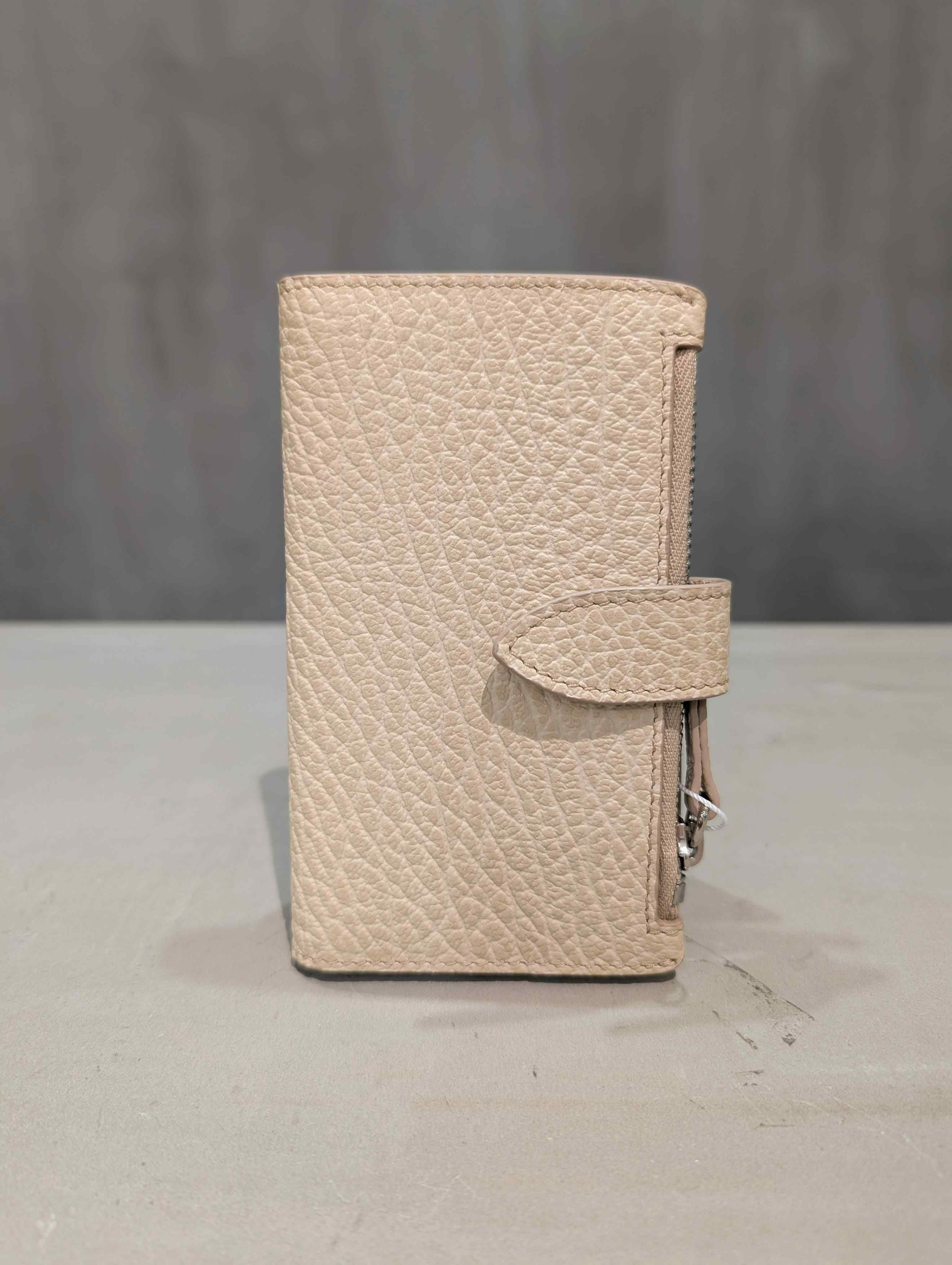 Maison Margiela（メゾンマルジェラ）｜4stitch zip wallet