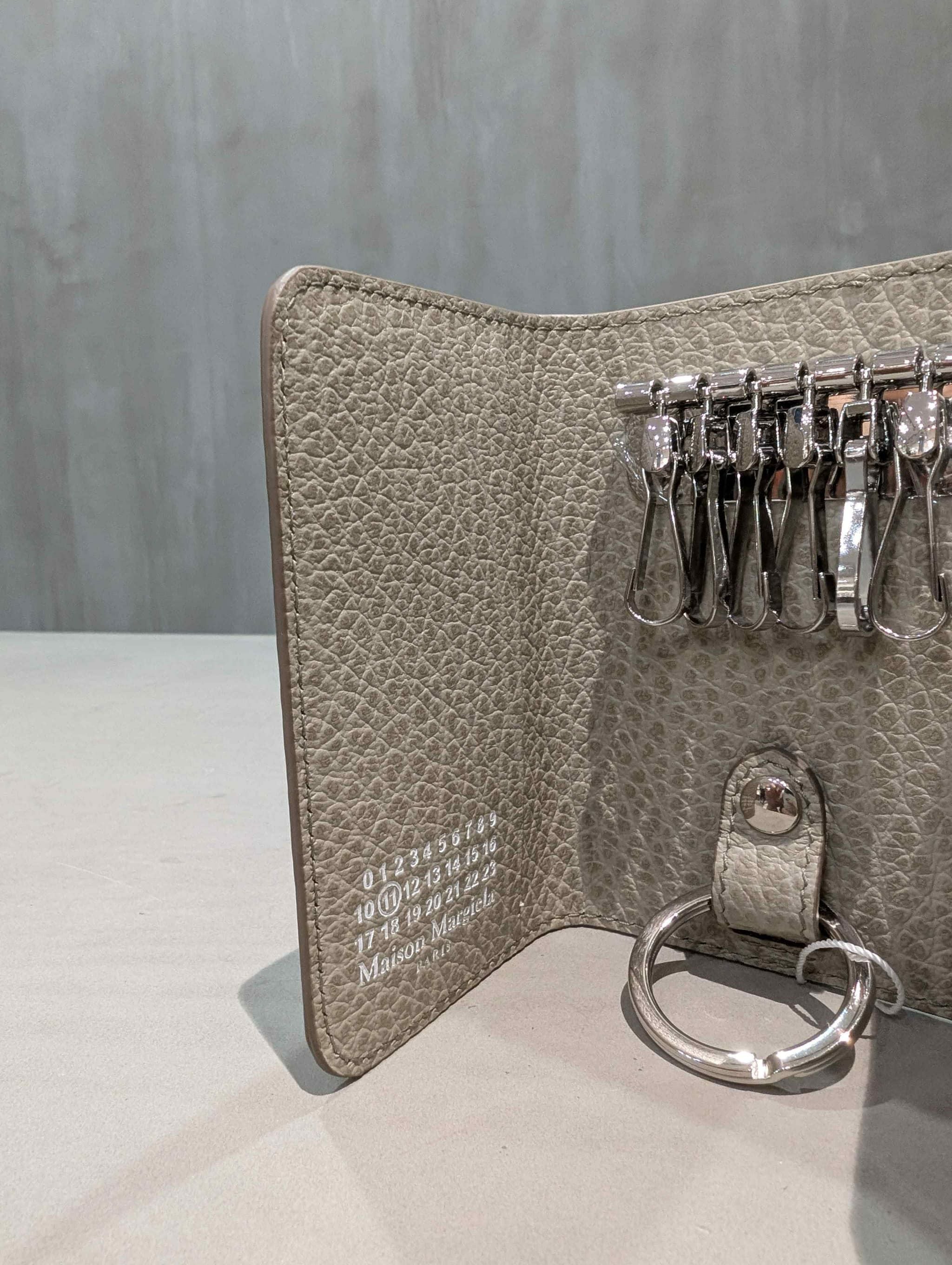 Maison Margiela（メゾンマルジェラ）｜4stitch key case