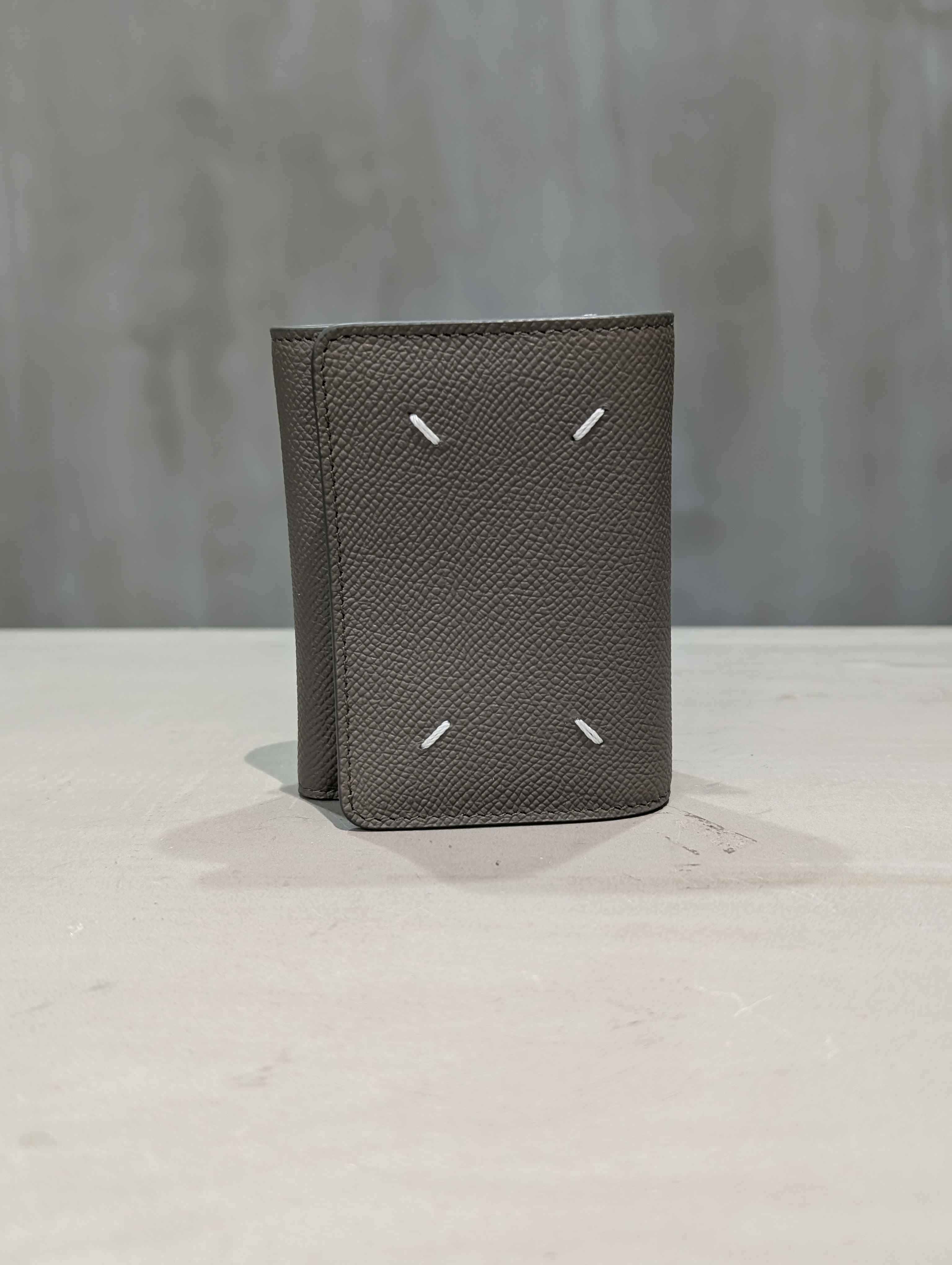 Maison Margiela（メゾンマルジェラ）｜three fold wallet