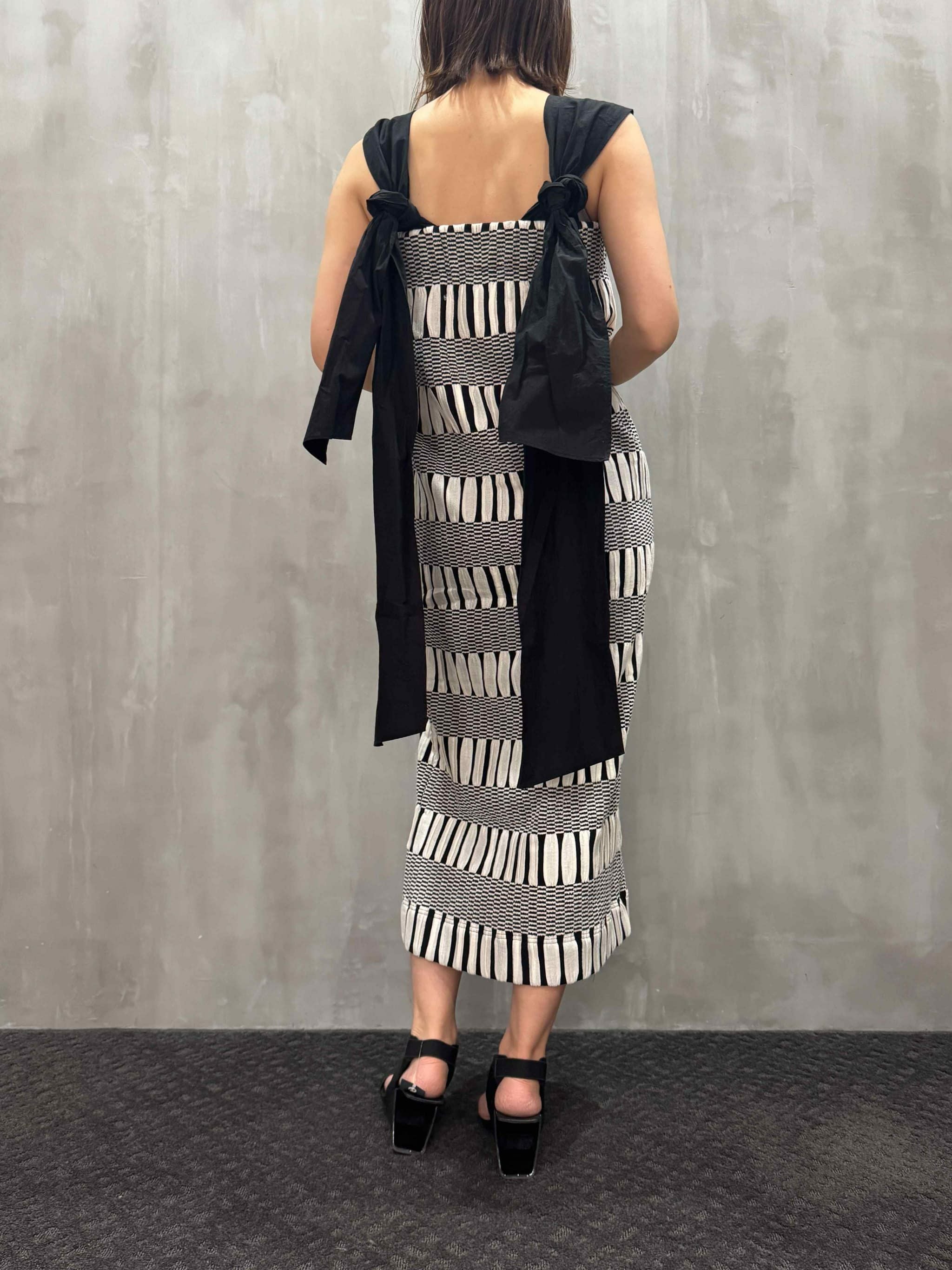 divka（ディウカ）｜High-Twist Double Jacquard Dress｜DK27-CS05-O06