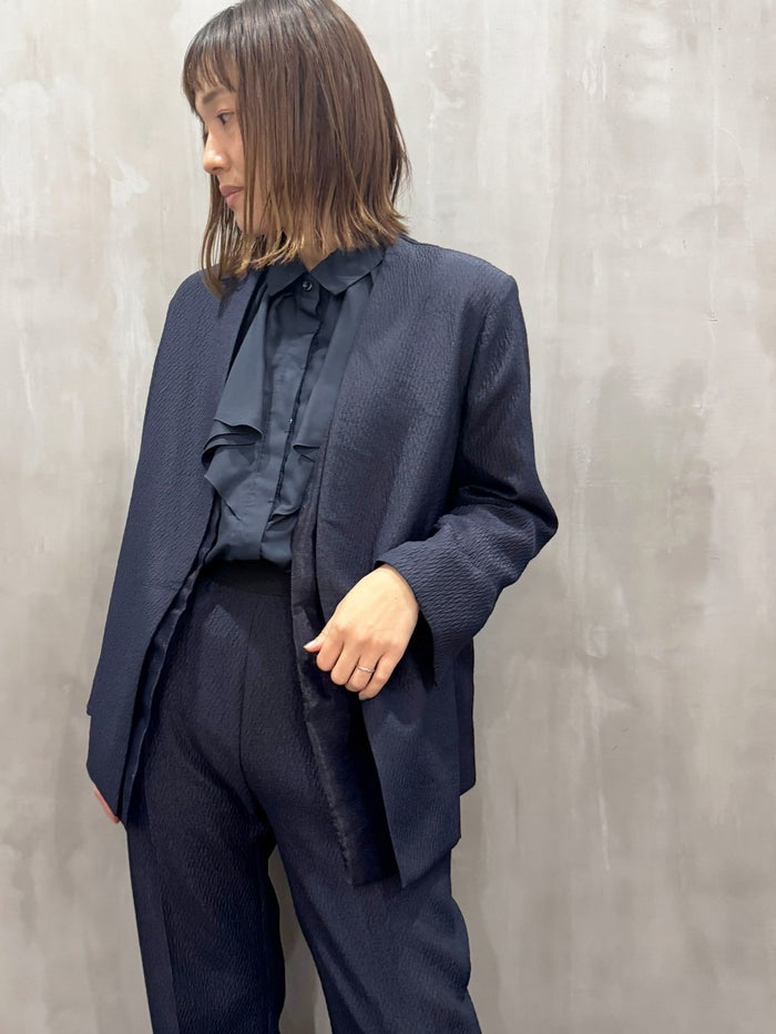 Lallia Mu(ラリア・ムー)|ノーカラーエンボスジャケット|2511269