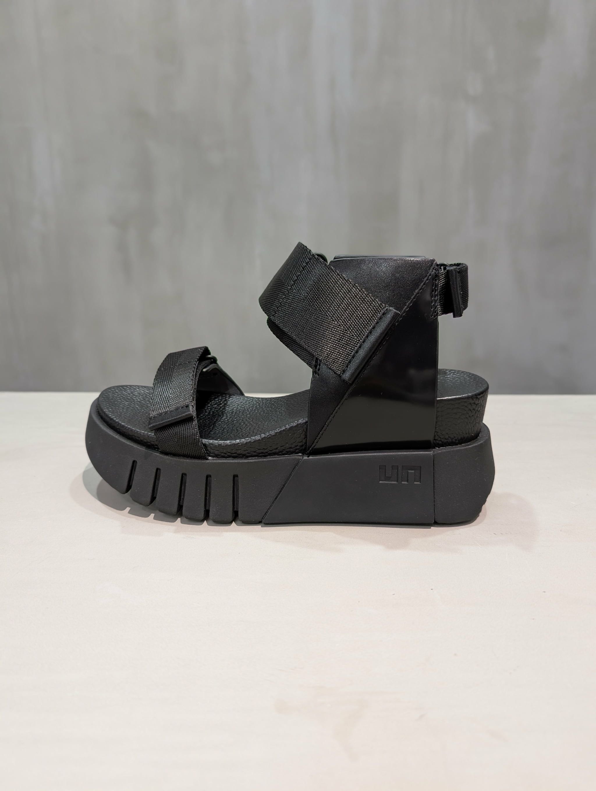 UNITED NUDE（ユナイテッドヌード）｜Delta Run｜66430003 | MFG WEBSTORE