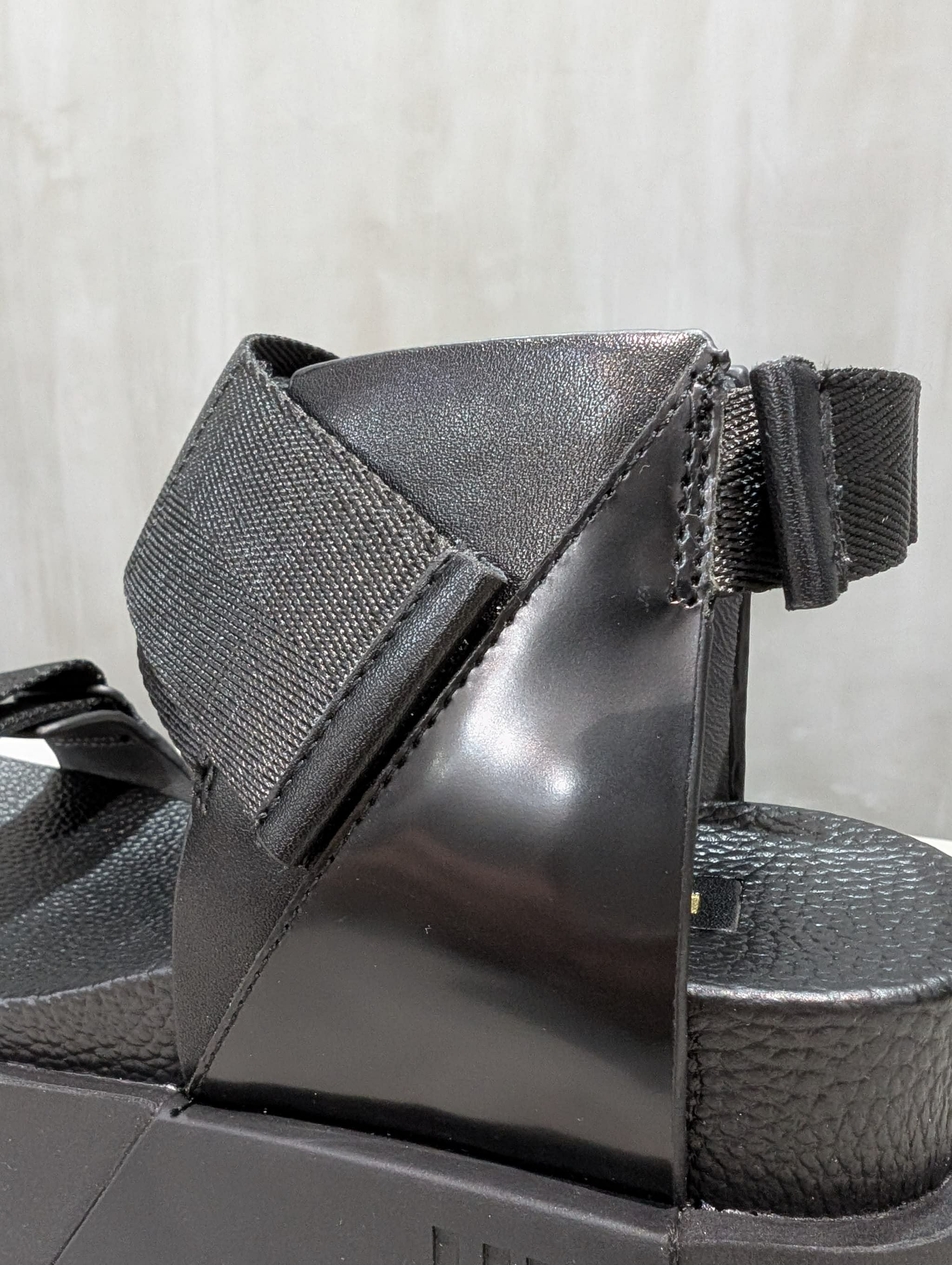 UNITED NUDE（ユナイテッドヌード）｜Delta Run｜66430003 | MFG WEBSTORE