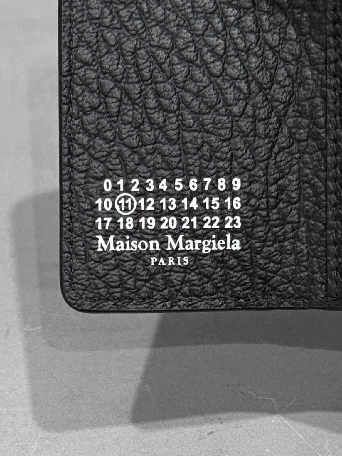 Maison Margiela（メゾンマルジェラ）｜Four stitches pocket wallet
