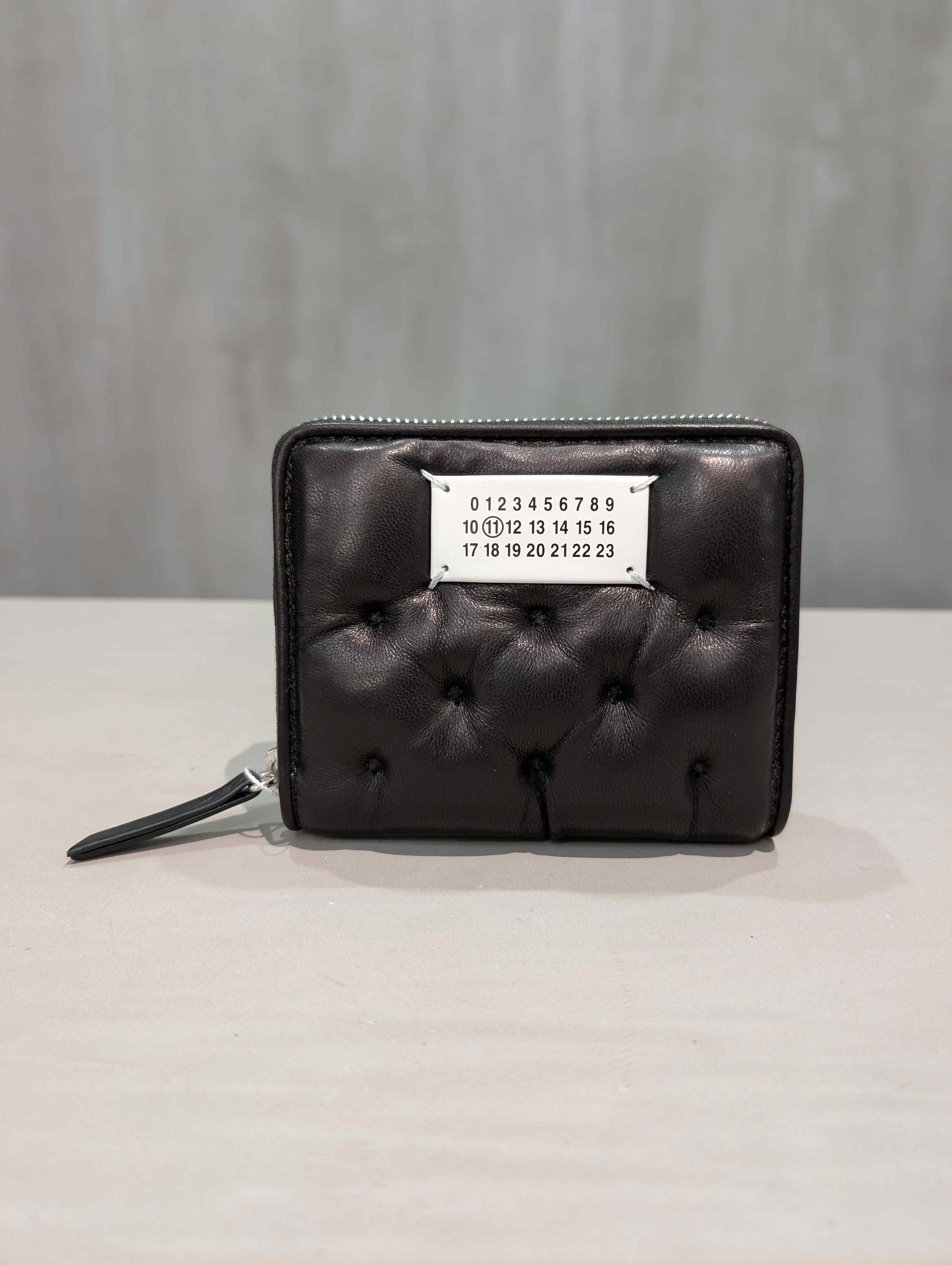 Maison Margiela（メゾンマルジェラ）｜Glam Slam Embroidered Wallet