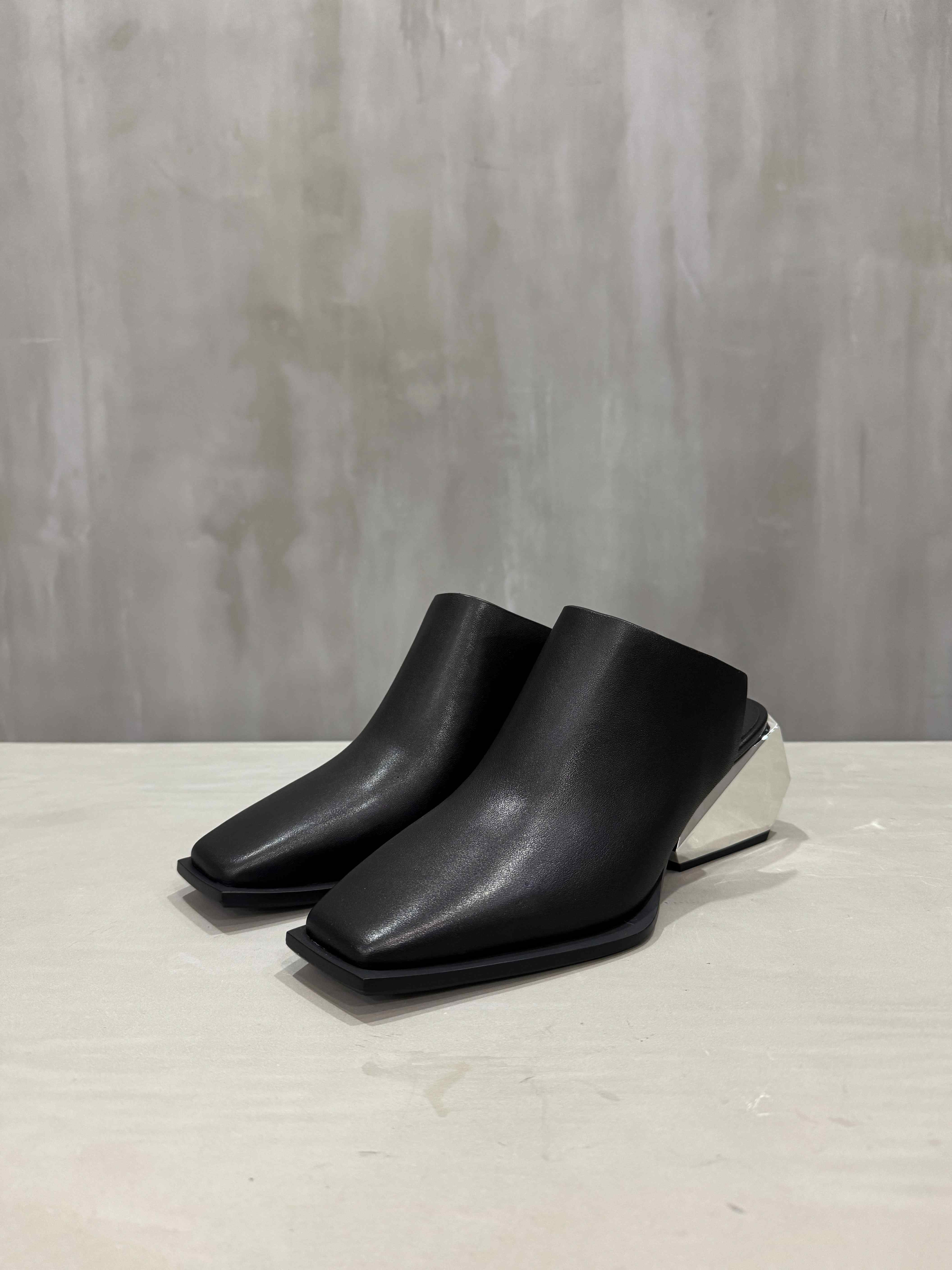 united nude（ユナイテッドヌード）の通販なら、正規代理店のmfg webstore