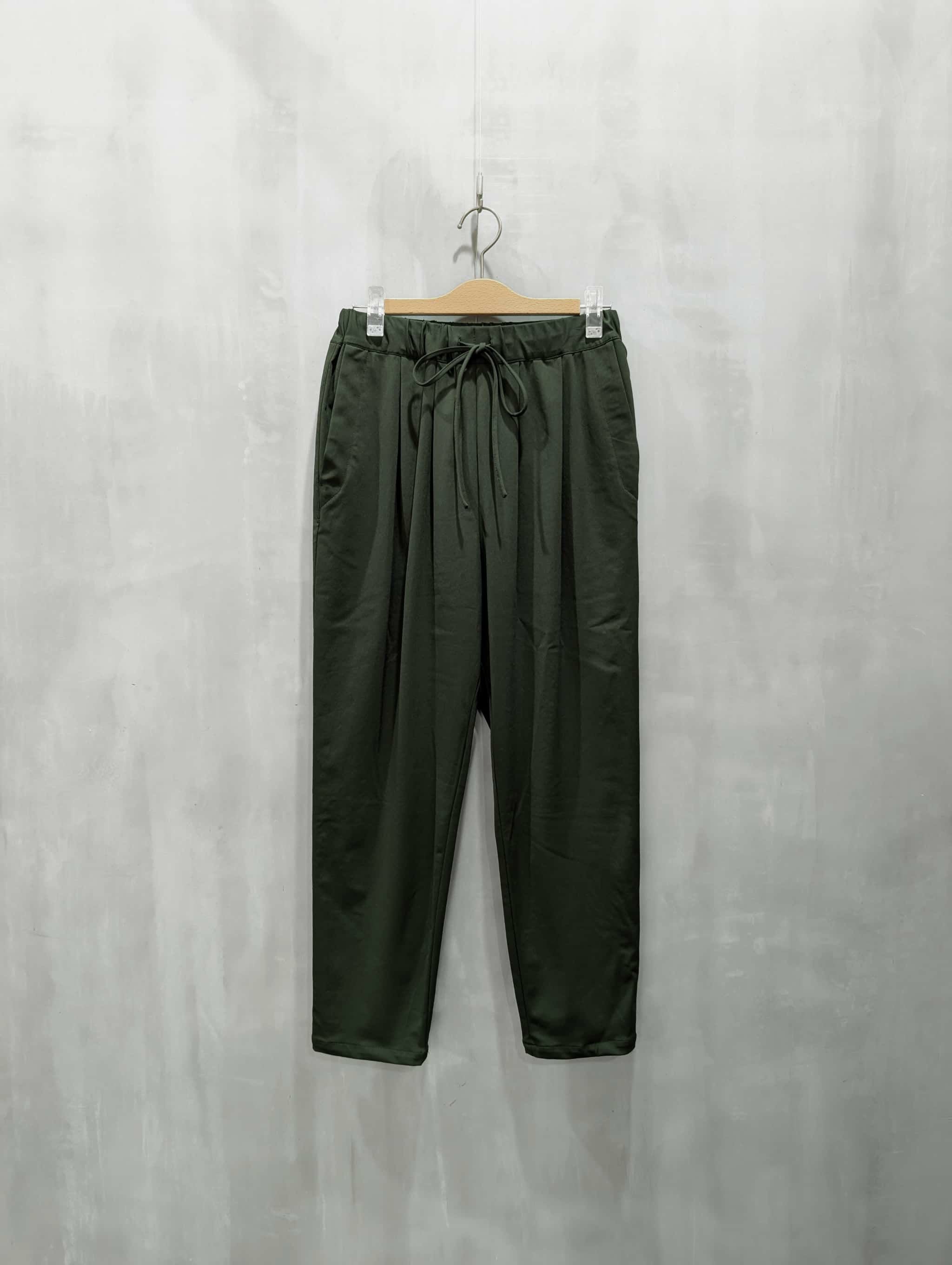 trois（トロワ）｜ハイテンションストレッチ ルーズテーパードパンツ