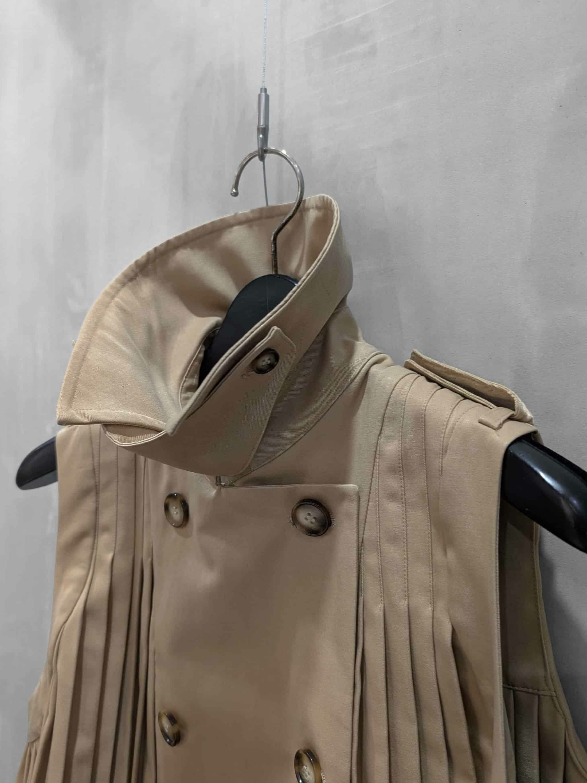EZUMi（エズミ）｜Pleated Trench Long Gilet｜YESS26CT02 | MFG WEBSTORE