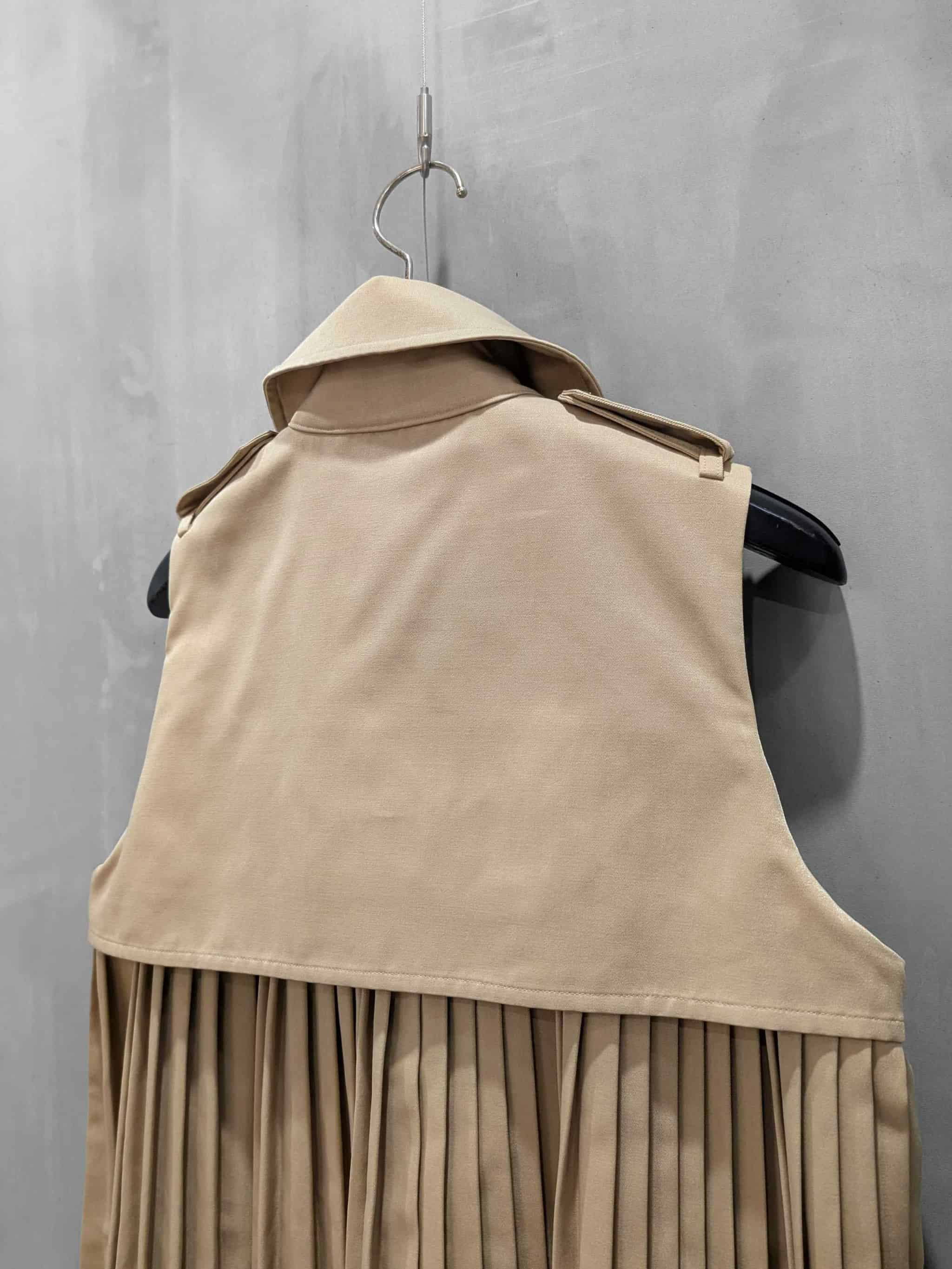 EZUMi（エズミ）｜Pleated Trench Long Gilet｜YESS26CT02 | MFG WEBSTORE