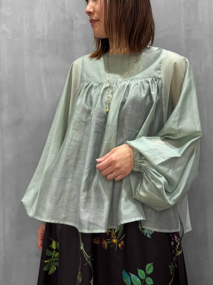 HERENCIA(ヘレンチア)|Airy Balloon Sleeve Blouse|H425323
