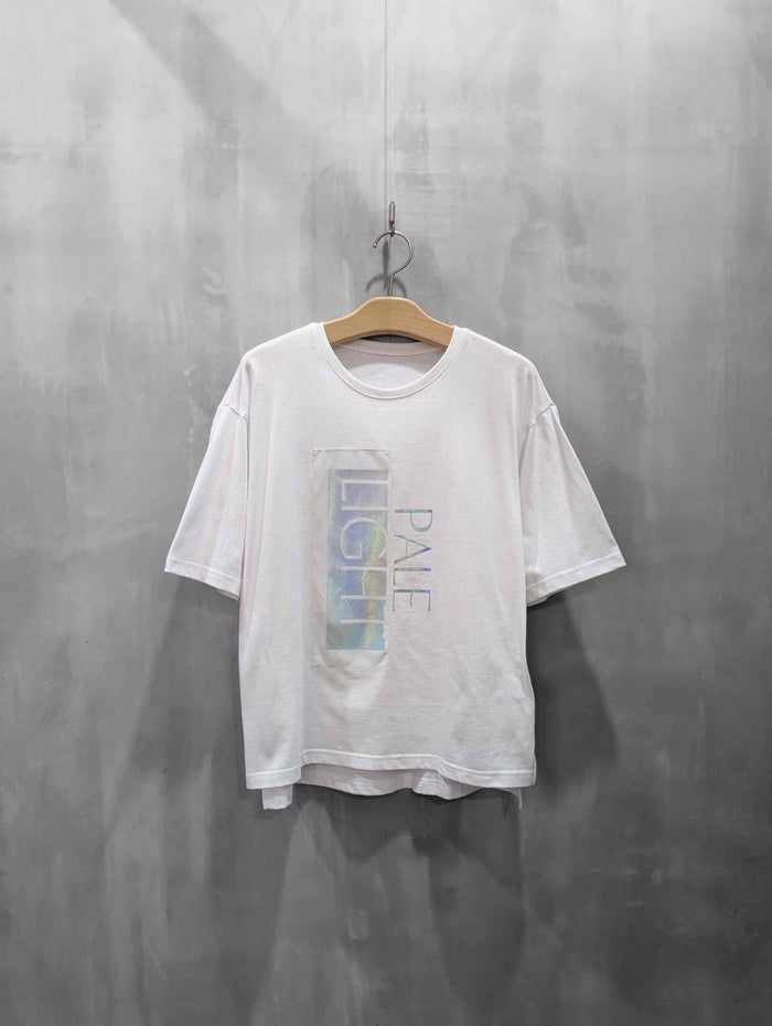 Lallia Mu(ラリア・ムー)|メタリックプリントTシャツ|2611570