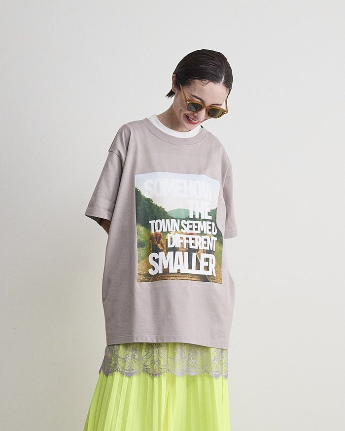 THOMAS MAGPIE(トーマスマグパイ)|40/2 Classic天竺 T-shirts(BIG)『SOMEHOW THE TOWN SEEMED DIFFERENT SMALLER』|2263853