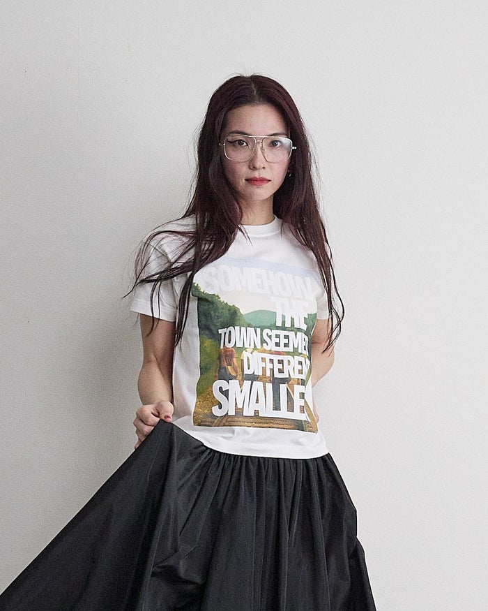 THOMAS MAGPIE(トーマスマグパイ)|40/2 Classic天竺 T-shirts(mini)『SOMEHOW THE TOWN SEEMED DIFFERENT SMALLER』|2263858