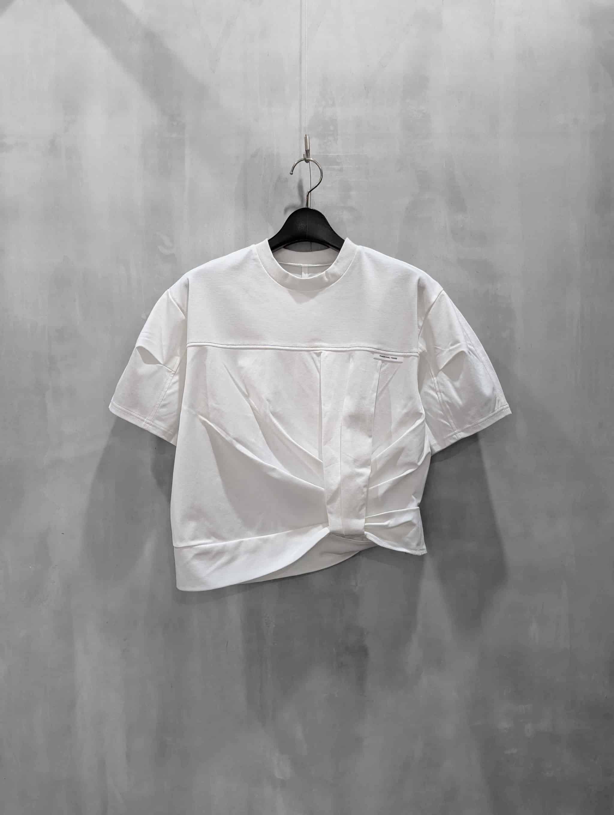 新品marechal terreマルシャルテルフリンジオーバーニット ホワイト MARECHAL TERRE（マルシャルテル）｜Twist Design Tops｜ZMT263CT204