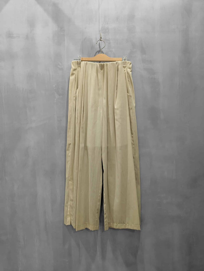 CHIGNON(シニヨン)|ウエストタックシアーワイドパンツ|3862-332MK