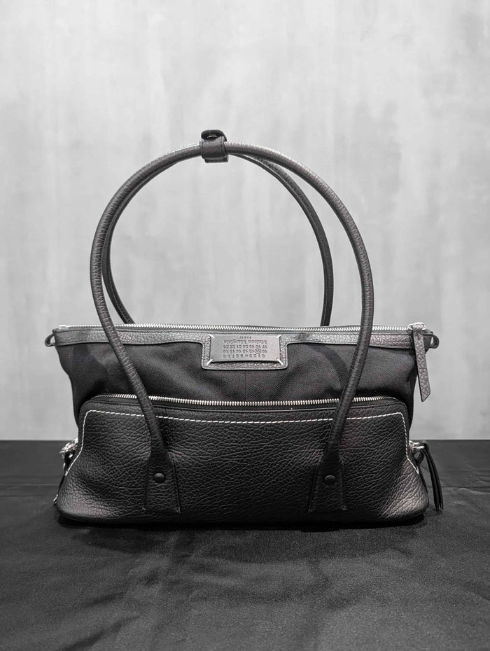 Maison Margiela(メゾンマルジェラ)|5AC Shoulder East West|SB1ZH0007P8833