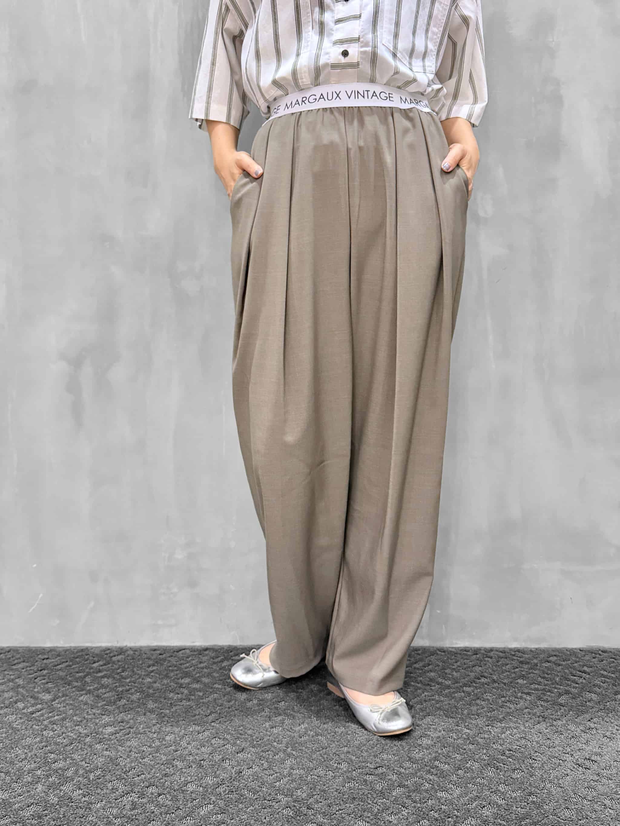 MARGAUX VINTAGE（マルゴーヴィンテージ）｜ロゴウエストタックパンツ