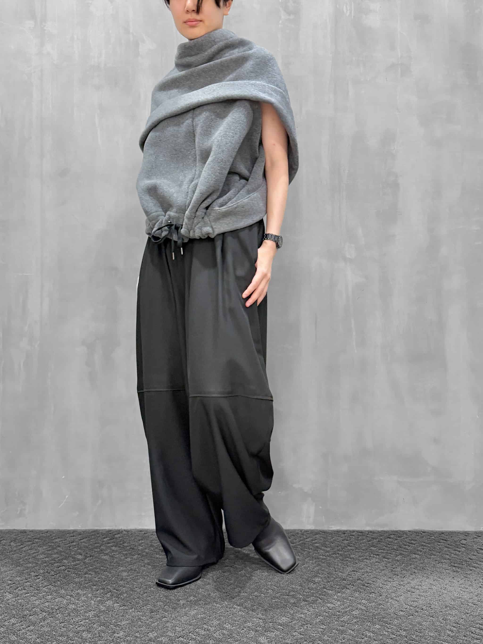 divka（ディウカ）｜FURPILE Double-Sided Boa Fleece Draped cape top
