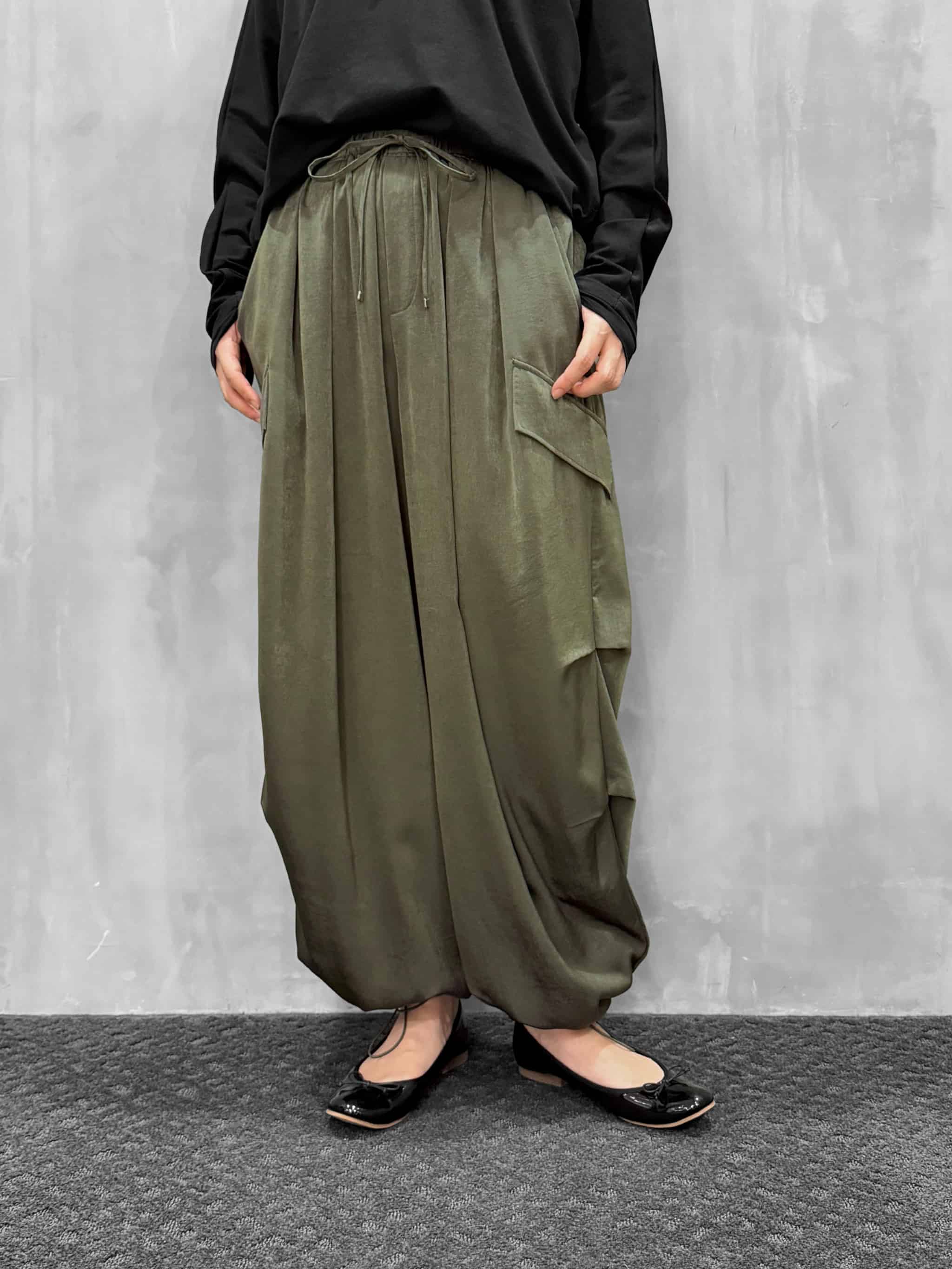 ruxe（ルクス）｜サテンカーゴパンツ｜2633720 | MFG WEBSTORE