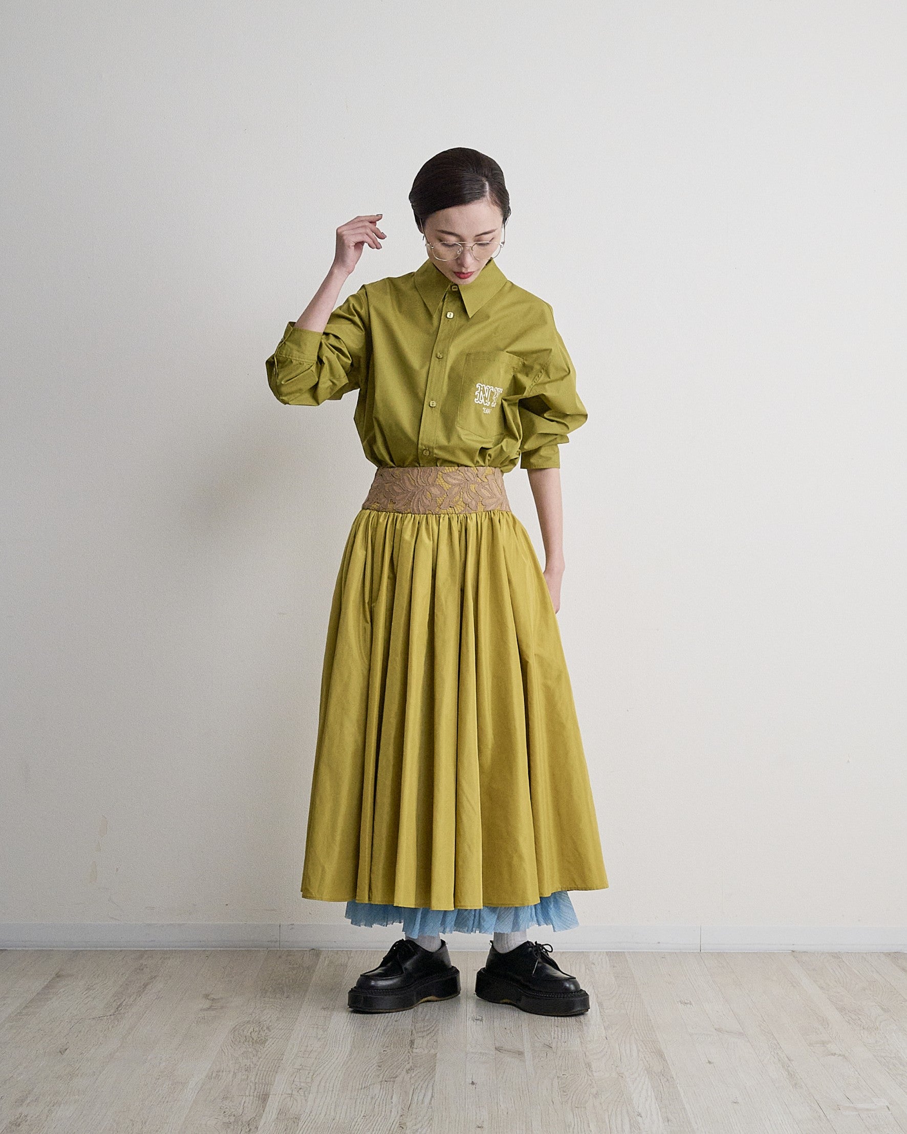 THOMAS MAGPIE（トーマスマグパイ）｜T/C Broad Embroidery Blouse