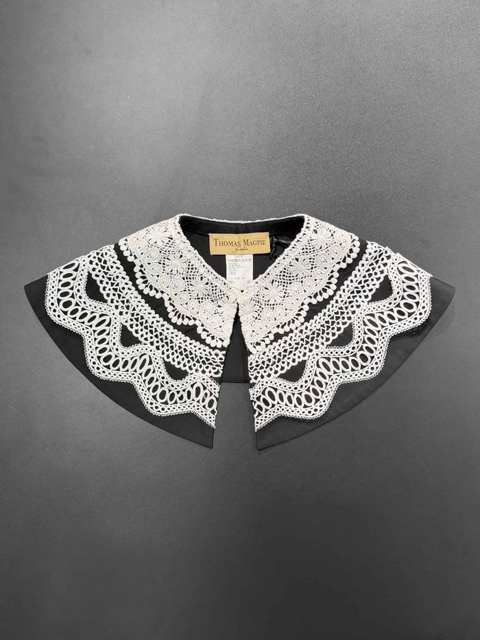 THOMAS MAGPIE(トーマスマグパイ)|T/C Broad×Lace Attached Collar|2263105