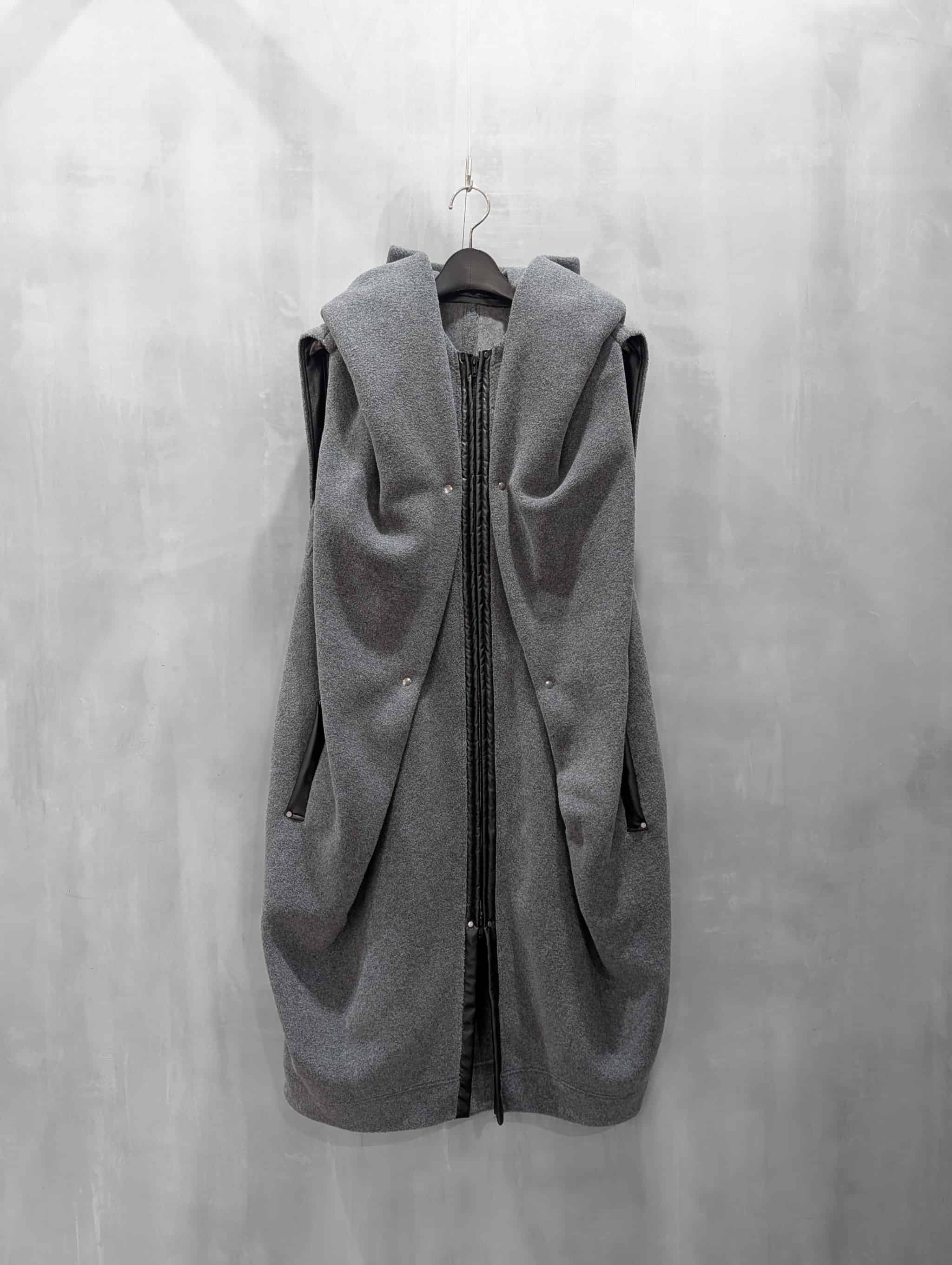 divka（ディウカ）｜FURPILE Double-Sided Boa Fleece Hooded Gilet
