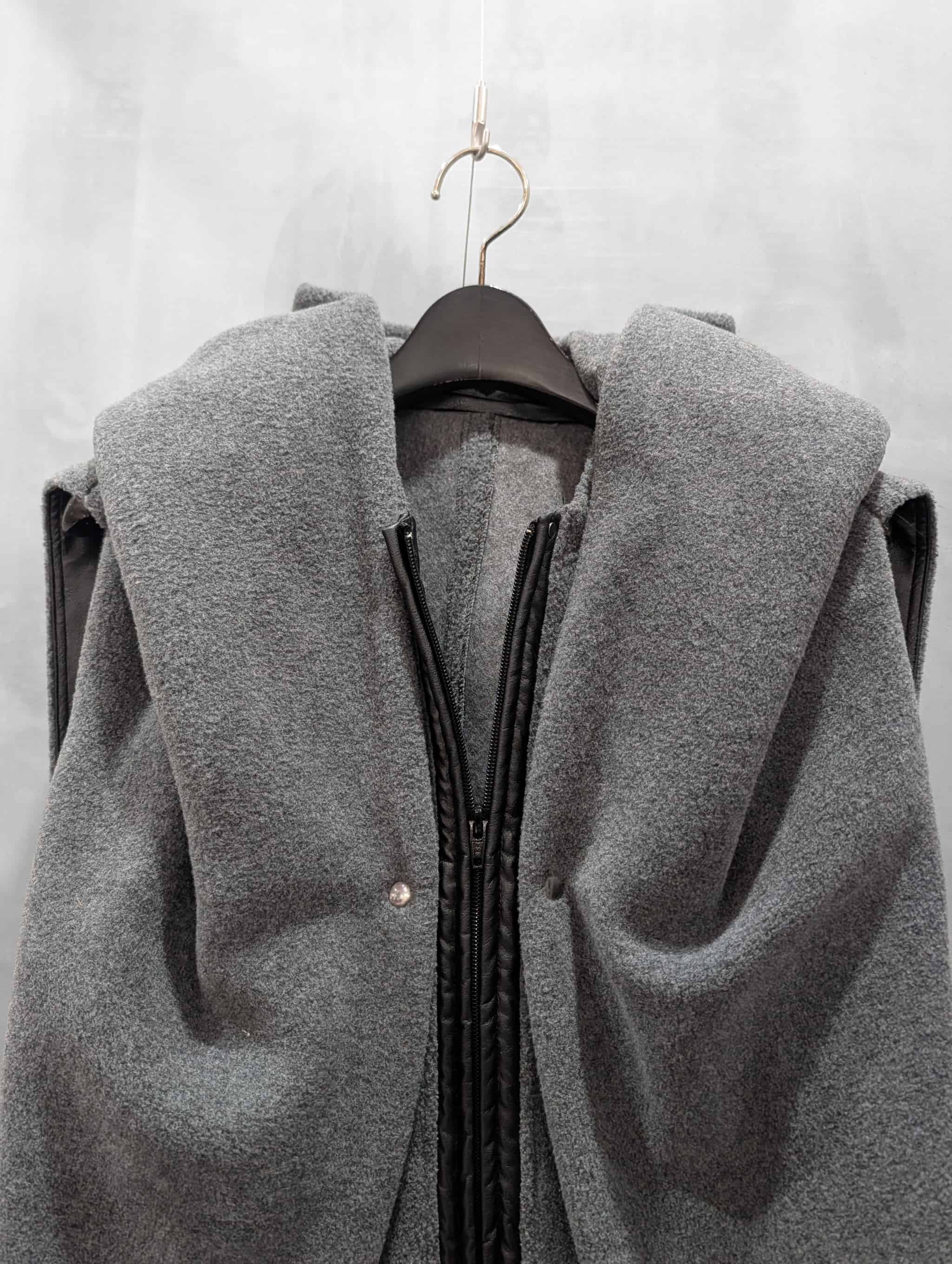 divka（ディウカ）｜FURPILE Double-Sided Boa Fleece Hooded Gilet